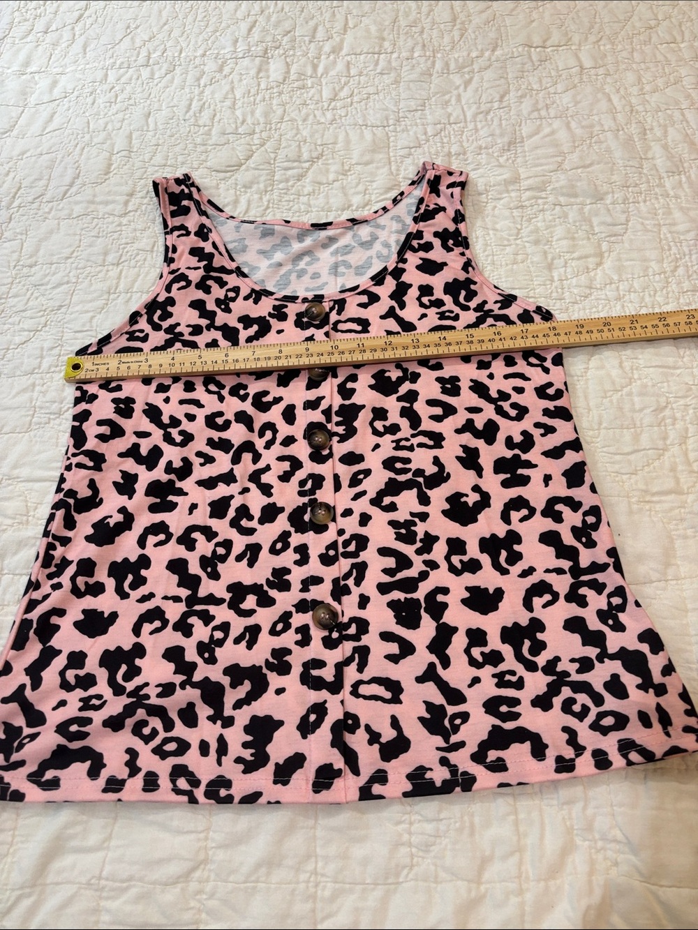 Pink Leopard Print Button-Front Tank Top
New without tags - Picture 2 of 4